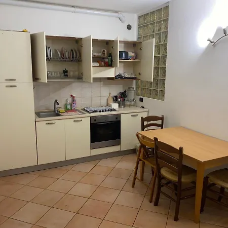 Une Tres Belle Maison Bologna Itali * Tolè